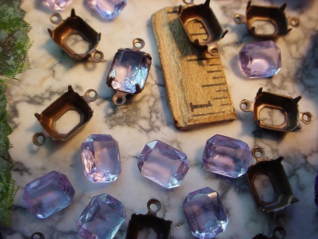 Lot Vintage Alexandrite 10X8 mm Octagon Faceted Art Glass Stone Lavender Blue + 10/8 mm Oxidized Dark Patina Brass Connector Setting Set 9JK __etsy:460087946