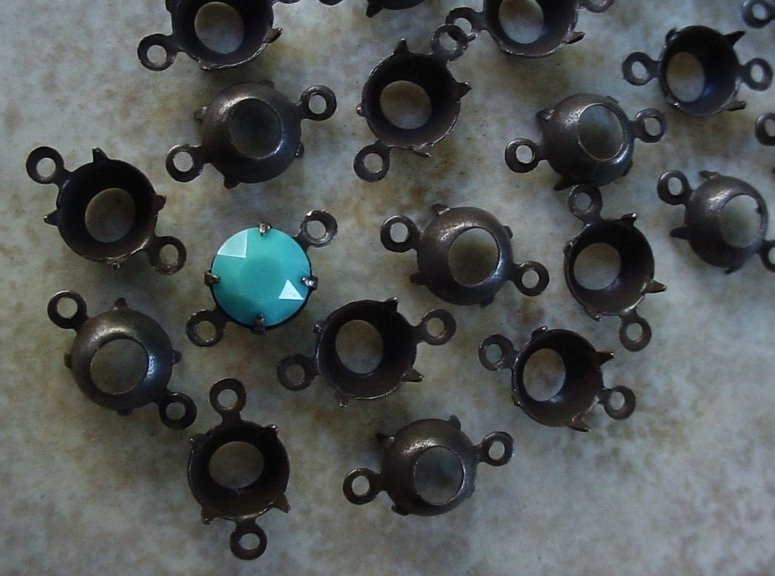 Lot Vintage Brass 29ss Prong Cup Setting Connectors Black Brown Patina Swarovski Crystal Rhinestone Cubic Zirconia 2 Ring 6 .32 mm Round 13P __etsy:926865435
