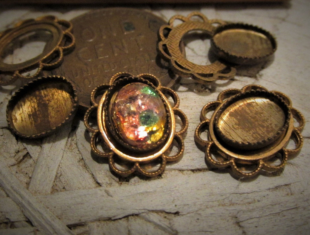 SALE Rare Old Very Vintage 10x8 mm Die Struck Brass Filigree Lace Open Work Connector Flat Back Stone Settings Sawtooth Bezels Aged N1 __etsy:2911805820