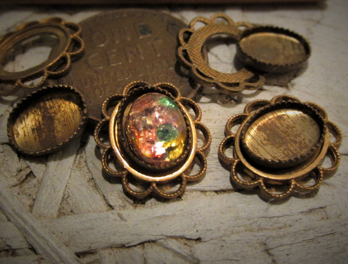 SALE Rare Old Very Vintage 10x8 mm Die Struck Brass Filigree Lace Open Work Connector Flat Back Stone Settings Sawtooth Bezels Aged N1 __etsy:2911805820