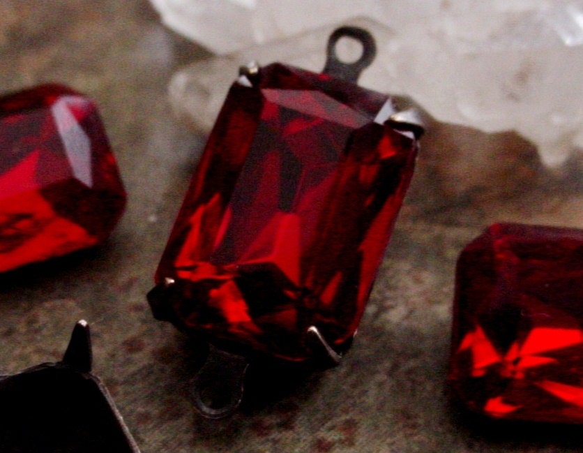 Vintage Siam Ruby Connectors 14X10 mm Octagon Faceted Cut Czech Glass Red Rhinestones Oxidized Brown Black Patina Brass Setting Lot 5I/12B __etsy:600745902