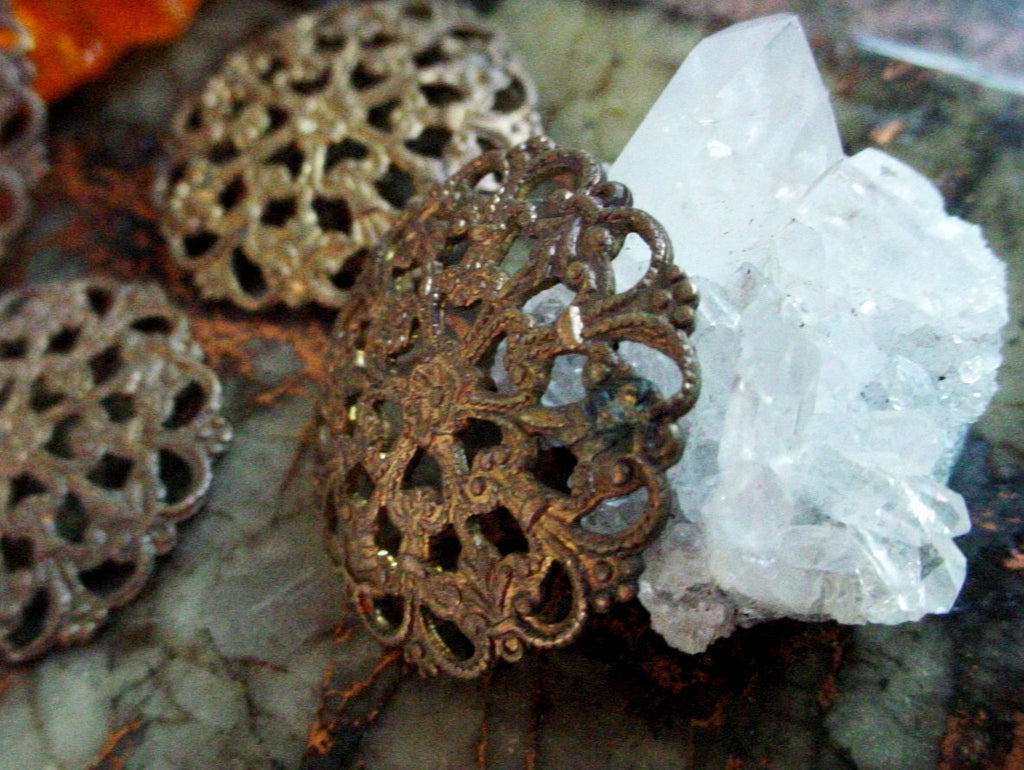 3pc Old 24mm Round Vintage Dapt Filigrees Open Work 1 Inch Fleur De Lis Flower Berry Heart Jewelry Finding Brass Domed Natural Patina 10H __etsy:818557695