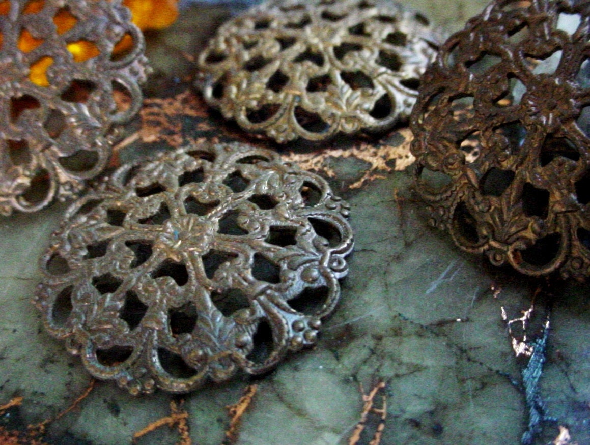 3pc Old 24mm Round Vintage Dapt Filigrees Open Work 1 Inch Fleur De Lis Flower Berry Heart Jewelry Finding Brass Domed Natural Patina 10H __etsy:818557759